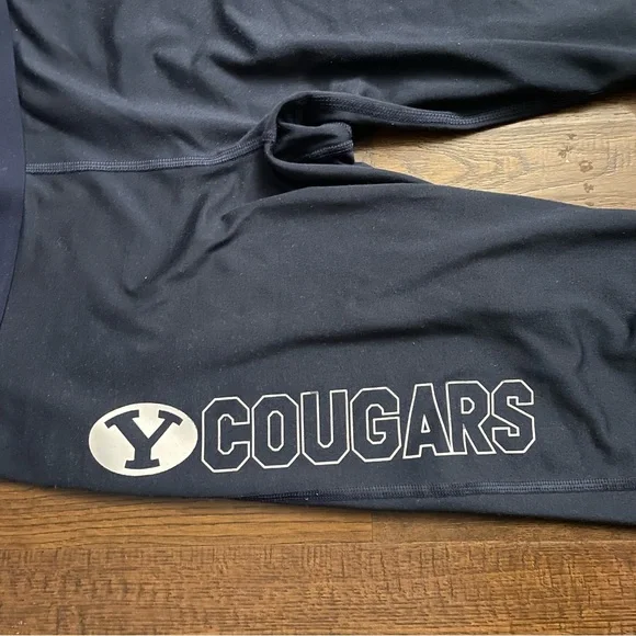 Nike BYU Athletic Leggings with University Logo Brigham Young University Cougars - Picture 3 of 6